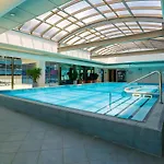 Metropolis Queen Studio With Indoor Pool Balcony