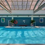 Metropolis Queen Studio With Indoor Pool Balcony