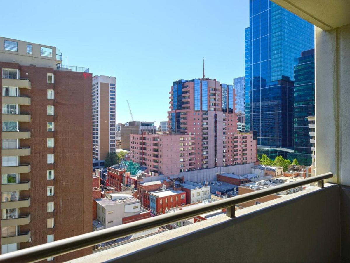 Metropolis Queen With Indoor Pool Balcony * Melbourne
